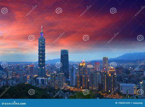 Taipei City Skyline Sunset Taiwan Stock Image Image Of Dust