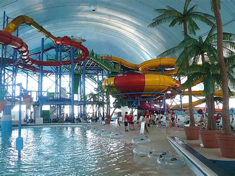 World Face Fallsview Indoor Waterpark 90000 Sq Ft