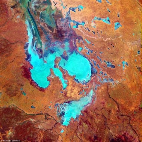Australias Largest Desert Lake Transformed Into A