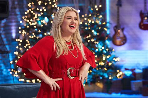 Kelly Clarkson “underneath The Tree” So Much Great Music
