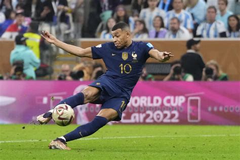 world cup 2022 argentina topples france in twist filled final