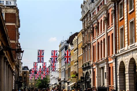5 London Suburbs You Have To Visit Taxback