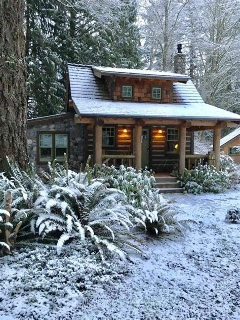 Pin By Autumn Jacunski On Home In The Mountains Log Cabins Little