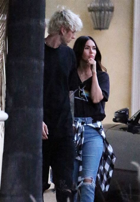 Megan fox appears visibly irritated and displeased with boyfriend machine gun kelly at the billboard music awards in los angeles despite the couple putting on a loved up pda display on the red carpet for the event. MEGAN FOX and Machine Gun Lelly's Leaves His Mansion in ...