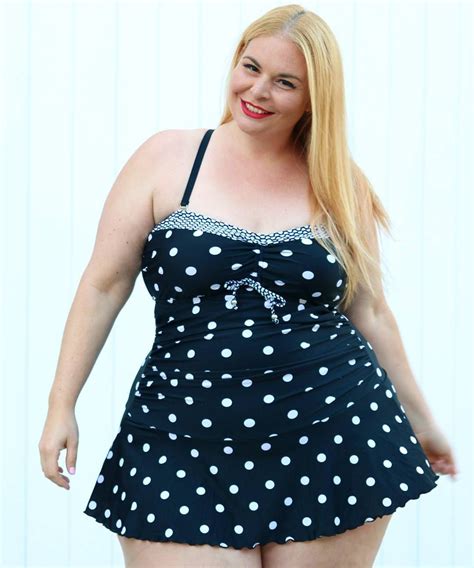 Spotted In This Adorable Polka Dot Swimsuit From Alwaysforme Caterinamoda Plussizeswimwear