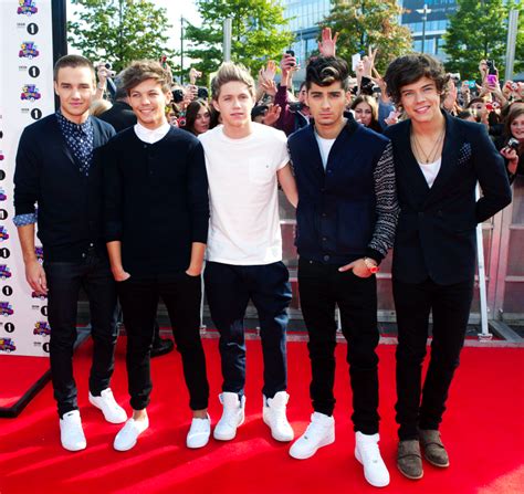 Последние твиты от one direction (@onedirection). One Direction - One Direction Wiki