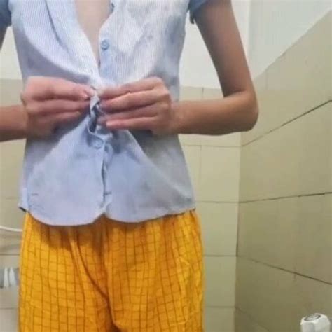 Indian Teen Girl Showing Herself Nude In Washroom Xhamster