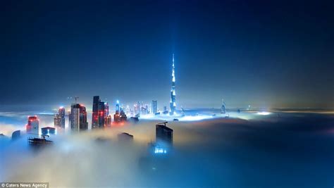 Amazing Cloud Scape Of Dubai Daily Mail Online