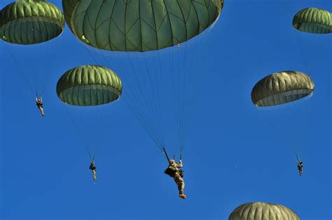 Us Army Paratroopers With The 82nd Airborne Division Participate In A
