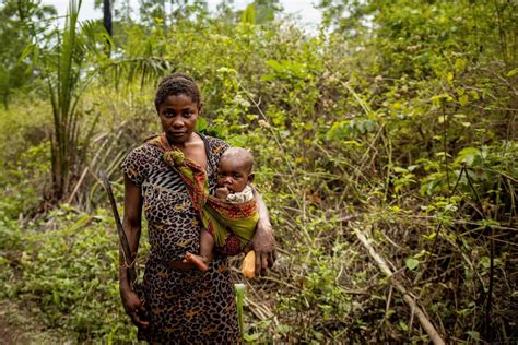 Central Africa S Aka Pygmies Struggle With Stigma And Poverty