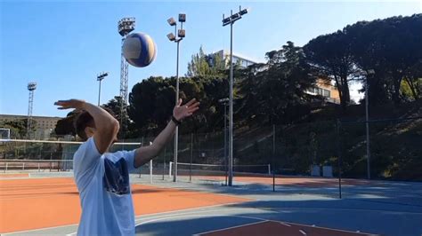 Maybe you would like to learn more about one of these? Saque de arriba voleibol - YouTube