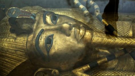 King Tut S Tomb May Conceal Queen S Burial Chamber