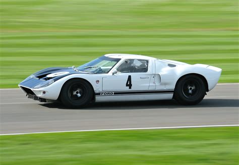 1964 Ford Gt40 Prototype Competing In The Whitsun Trophy Flickr