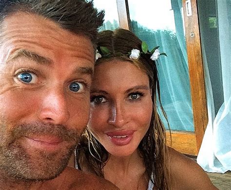 Pete Evans And His Wife Share Nude Pics Of Them In Nature On Instagram