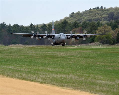 A C 130 Hercules From The 182nd Airlift Wing Illinois Nara And Dvids