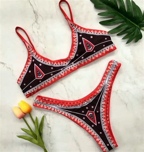 Luoanyfash 2018 Sexy Push Up Swimwear Ruffles Hot Bathing Suit Halter Bikinis Suit Swimwear