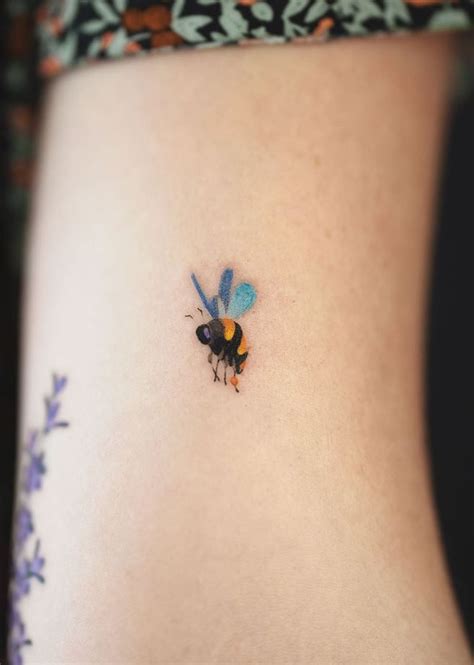 Little Bee Tattoo In 2020 Bee Tattoo Tattoos Tattoo