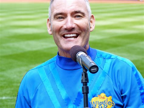 The Wiggles Mets Anthony Close Up Out With The Kids