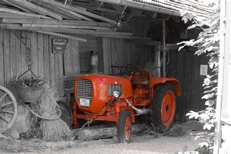 Wenn schaffend abtönen veröffentlichung seiten für. Der kleine rote Traktor. Foto & Bild | industrie und ...