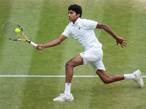 Year Old Indian American Samir Banerjee Wins Wimbledon Babes Singles Title Prodigy The