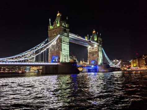 London Walk To Tower Bridge At Night A Walk And A Lark