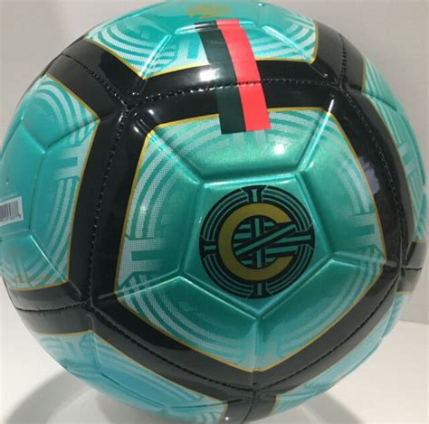 New Nike Cristiano Ronaldo Cr7 Strike Soccer Ball Size 5 Sc3484 321