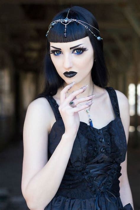 obsidian kerttu goth beauty gothic fashion goth model