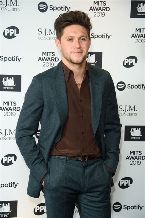 Niall Horan Has Cancelled His World Tour Daily Mail Online