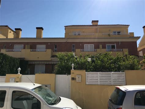 Kyero es el portal de viviendas españolas con más de 350.000 casas y pisos de las principales agencias inmobiliarias del país. Venta de casa en Benicasim (Benicàssim)| tucasa.com