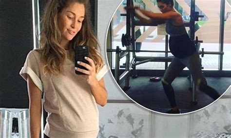 Erin Mcnaught Shows Off Her Baby Bump At Weeks Daily Mail Online