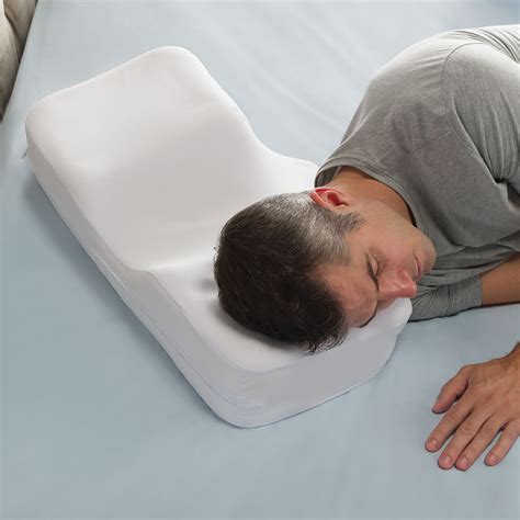 Two Position Sleeper's Pillow | The Green Head