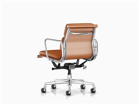 Select an item on the right to compare relative dimensions to eames soft pad management chair. Eames Soft Pad Management Chair with Pneumatic Lift