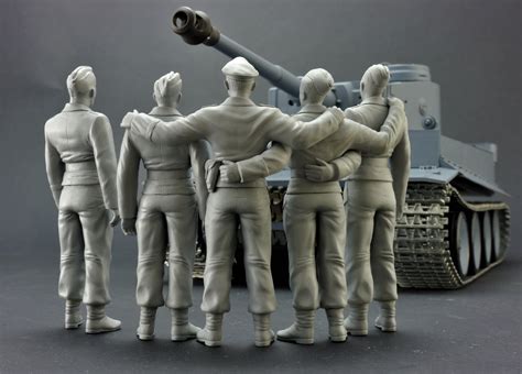 What S New Custom Tanks And Figures Detailed Customization Works By