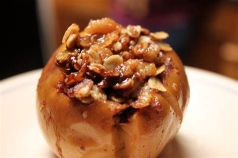 Stewed apples are the stuff warm, fuzzy memories are made of. Slow Cooker Baked Apples | Sidetracked Sarah