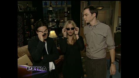 Jim Kaley And Johnny On Extra Jim Parsons And Kaley Cuoco Image