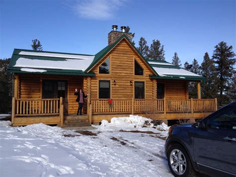 *white mountain lodge cabin #4 is a one minute car drive from the little colorado cabins and is a group of cabins that are closer to molly butler restaurant and rendezvous diner and a stream to fish. Cabin in Greer, Arizona | Arizona, Cabin, House styles