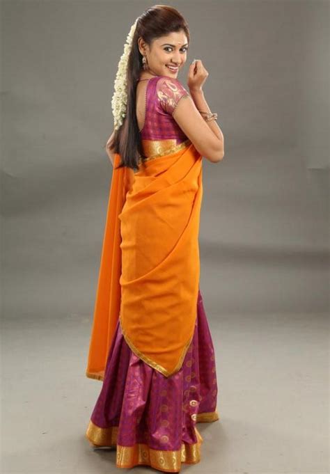 Tamil Actr Team Oviya Half Saree Side View Photos At Seeni Movie