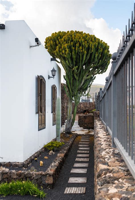 Traditionelle Architektur In Lanzarote Stockfoto - Bild ...