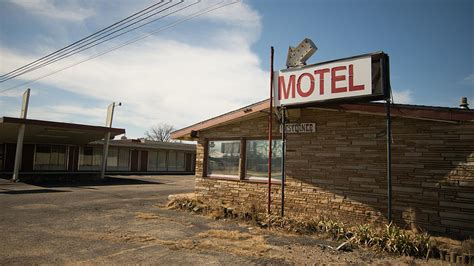 Abandoned Motel Vintage Roadside Coleman Photograph By Trace Ready Pixels