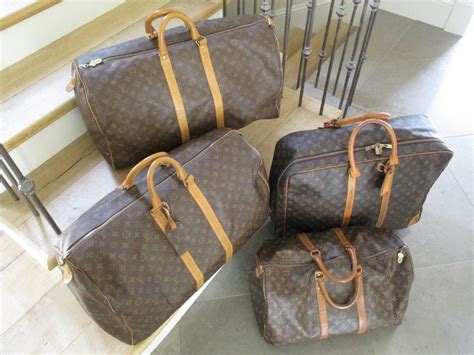 Louis vuitton luggage set, best product deals. Louis Vuitton Vintage Gentleman's Set of Monogram Travel ...