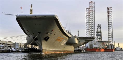 Kapal Induk Andalan Rusia Admiral Kuznetsov Sedang Dalam Perbaikan Dan