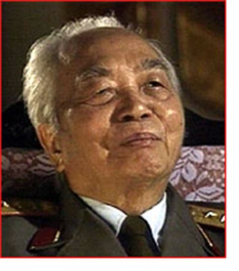Võ nguyên giáp was a vietnamese politician who served as the general of the 'vietnam people's army.' he drew attention during world war ii, when he served as the military leader of the 'việt minh,' against the japanese who held vietnam. Peoples Century | Guerrilla Wars | Vo Nguyen Giap