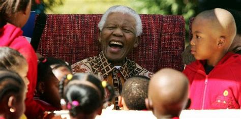 Un Mundo En Paz Nelson Mandela El Líder Que Inspiró Al Mundo