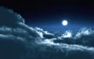 The Moon Above The Clouds Night Sky Wallpapers And Images Wallpapers