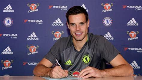 Azpilicueta scores the first goal of the decade. Chelsea defender Azpilicueta extends contract to 2020 ...