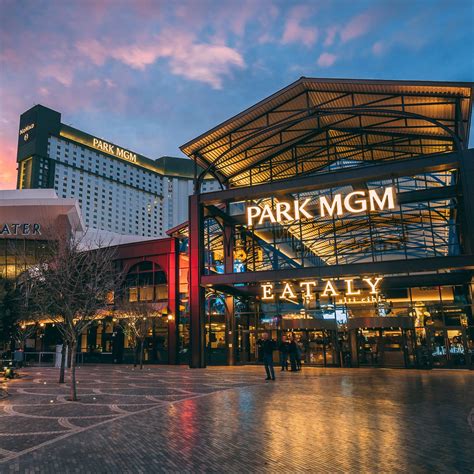 Park Mgm And Nomad Las Vegas To Reopen 360 Magazine Green Design