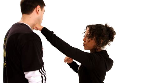 How To Attack An Assailants Neck Self Defense Youtube