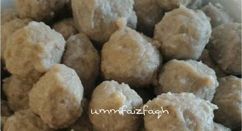 Lihat juga resep pentol bakso sapi & ayam kenyal enak lainnya. Resep Bakso Sapi..kenyal tapi lembut. Enaknya lagii | Resep Dapoer Ibu