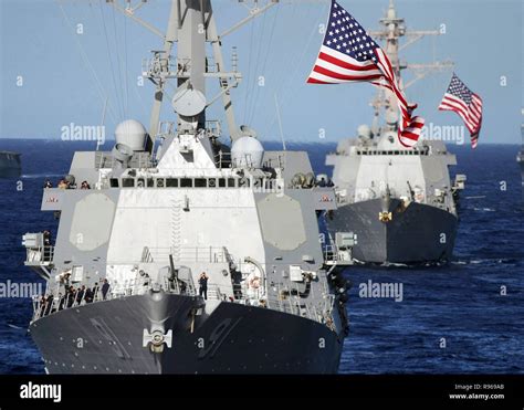 Uss Pinckney Ddg 91 U S Navy Hi Res Stock Photography And Images Alamy