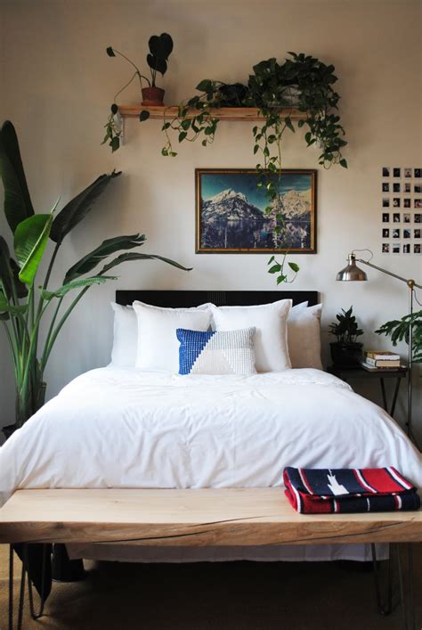 Stumped On How To Decorate Above Your Bed Try These 59 Ideas Bed